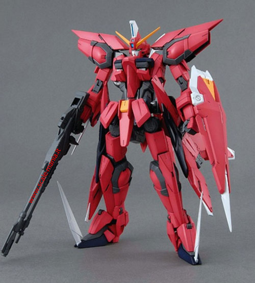 GAT-X303 Aegis Gundam scala 1:100 serie MG by Bandai