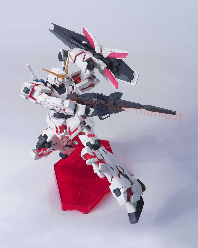 RX-0 Gundam Unicorn Destroy scala 1:144 serie HGUC by Bandai