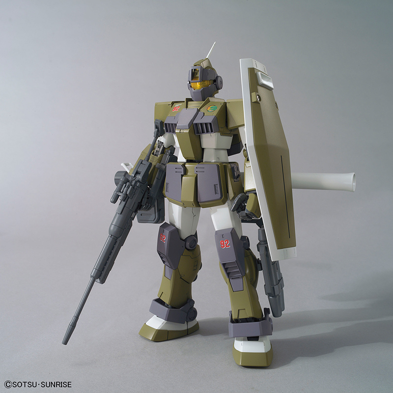 RGM-79SC Sniper Custom kit in scala 1:100 serie Master Grade by Bandai