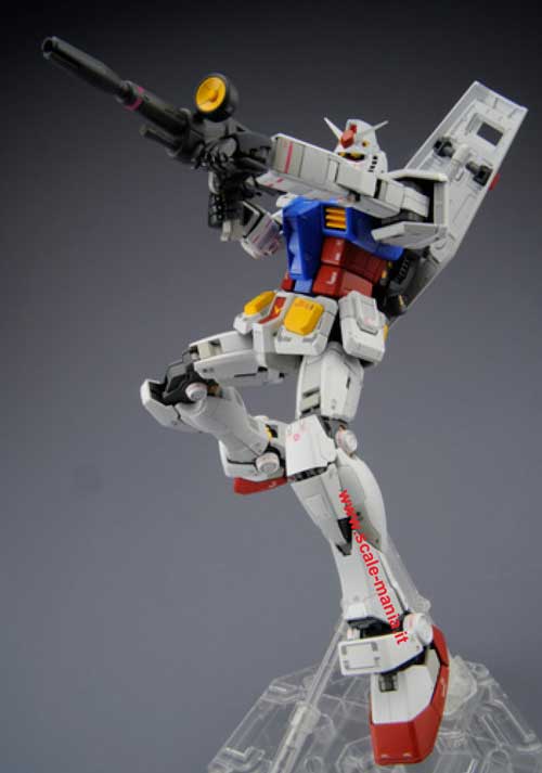 RX-78-2 Gundam Ver.3.0 scala 1:100 serie Master Grade kit Bandai