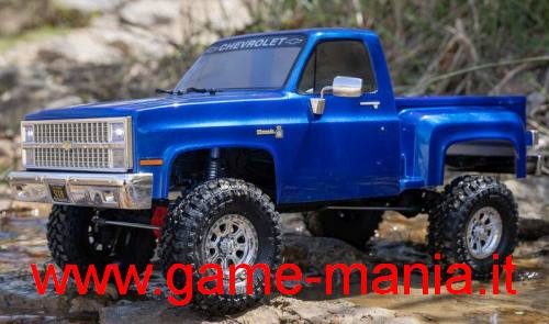 Axial SCX-10 III RTR Base Camp Chevy K10 1982 BLU scaler 1:10